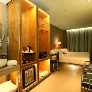 IND Family Triple Room
